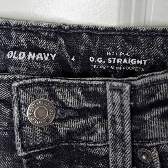 Old Navy Women's High Rise OG Straight Jeans in Washed Black size 4 - Picture 6 of 8